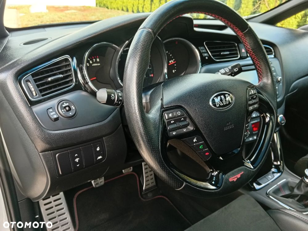Kia Ceed 1.6 T-GDI GT-Track - 18