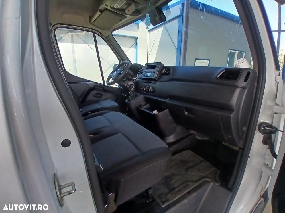 Renault Master 2.3 Blue 135 TT Furgon CD 3,5t L3H2 9 m3 - 5