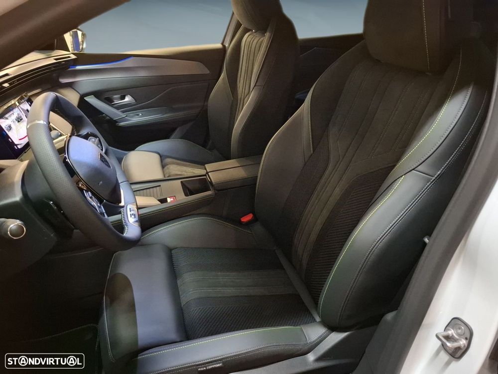 Peugeot E-408 58 kWh GT - 11