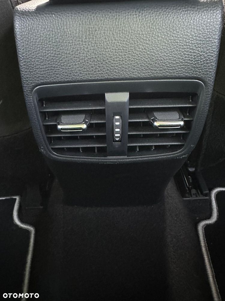 Suzuki Swace 1.8 Hybrid CVT Comfort+ - 14