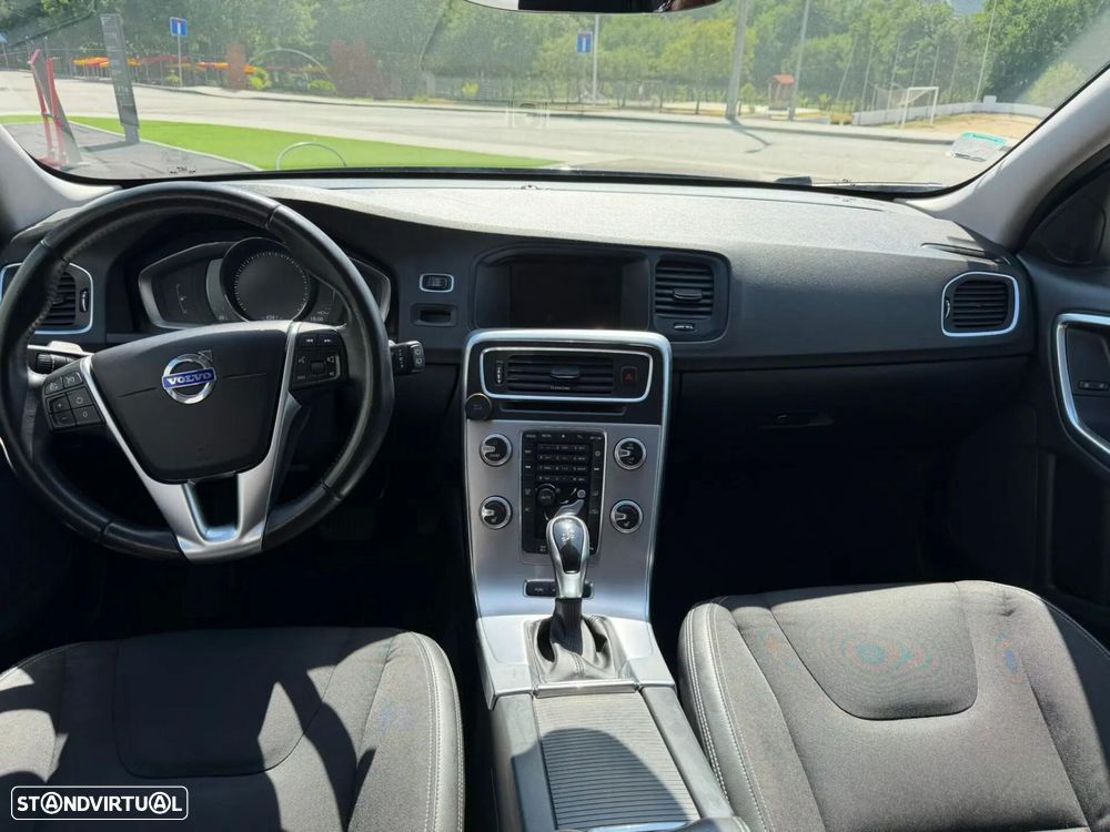 Volvo V60 - 16