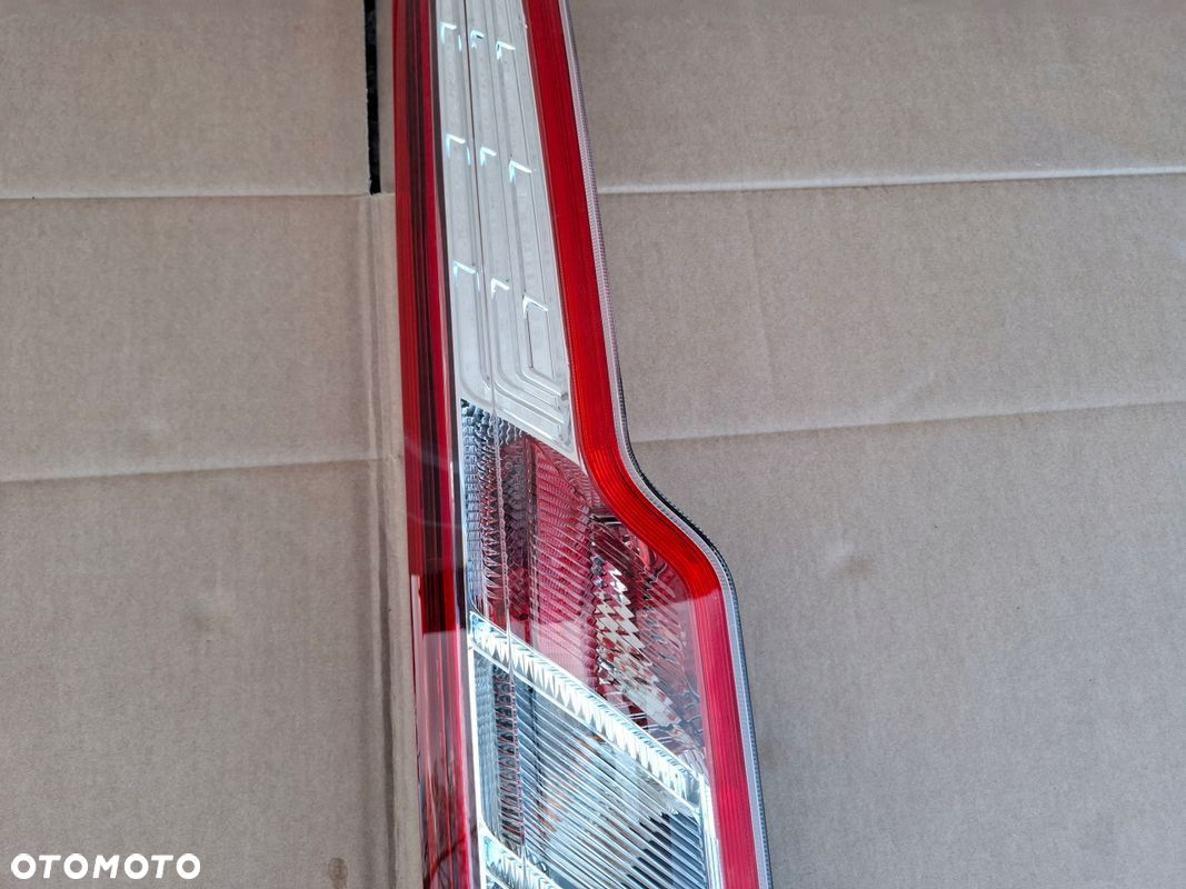 LAMPA TYLNA FORD TRANSIT CUSTOM ORYGINAŁ ŁADNY STAN - 4
