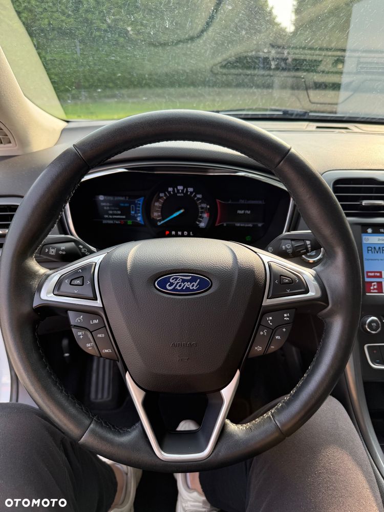 Ford Mondeo 2.0 Hybrid Titanium - 13