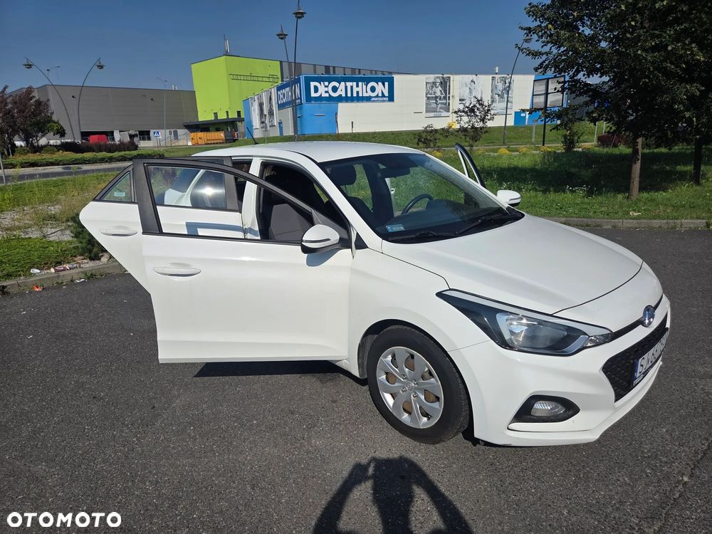 Hyundai i20 1.2 Comfort - 20