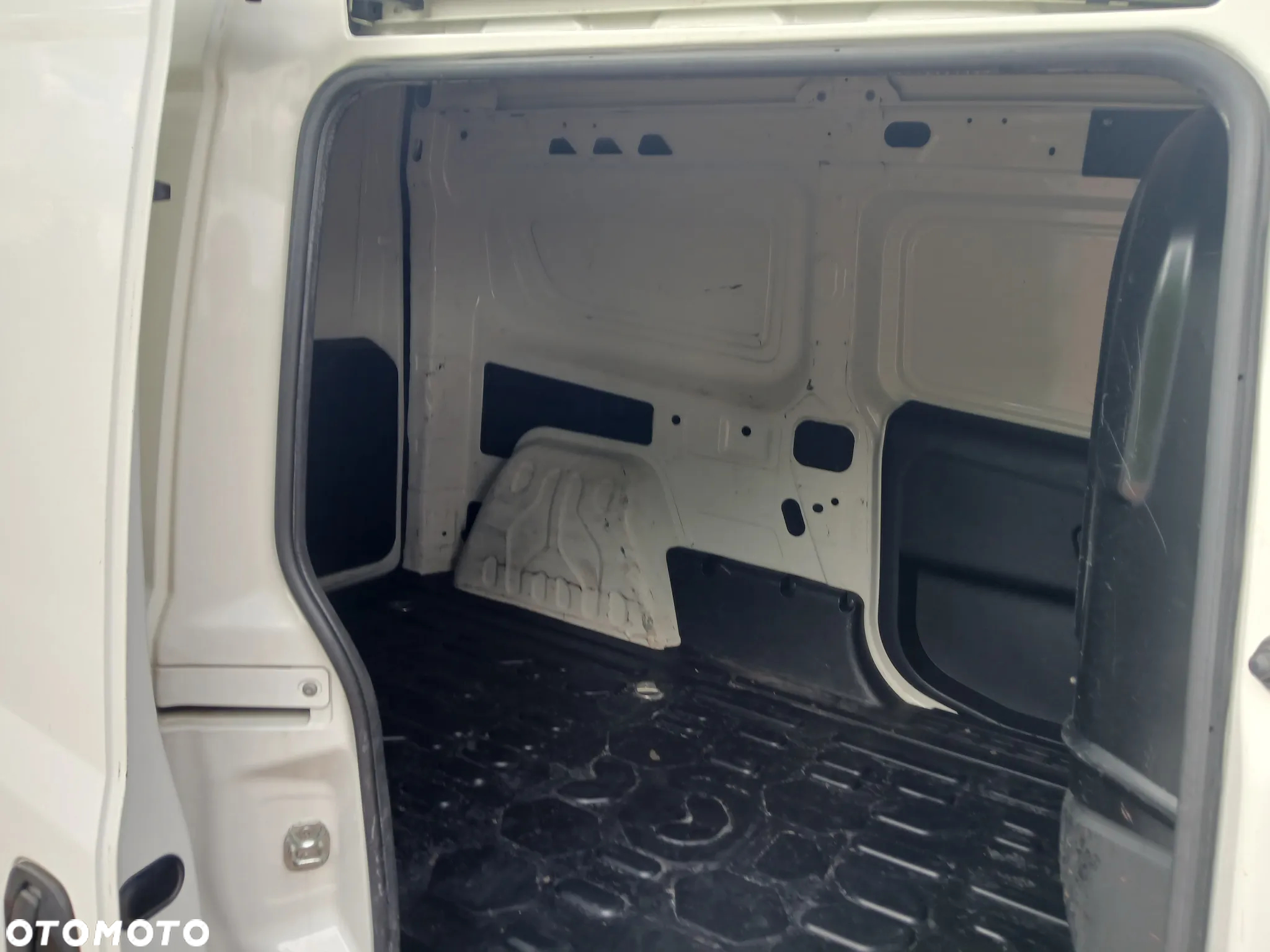 Fiat DOBLO - 8