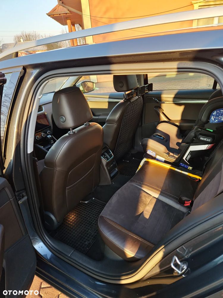 Skoda Octavia Scout 2.0 TDI 4x4 DSG - 28
