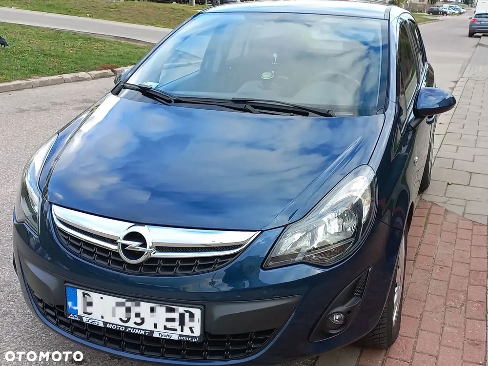 Opel Corsa 1.4 16V Cosmo - 2