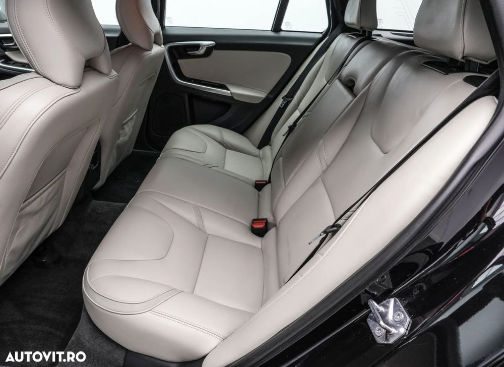 Volvo V60 - 15