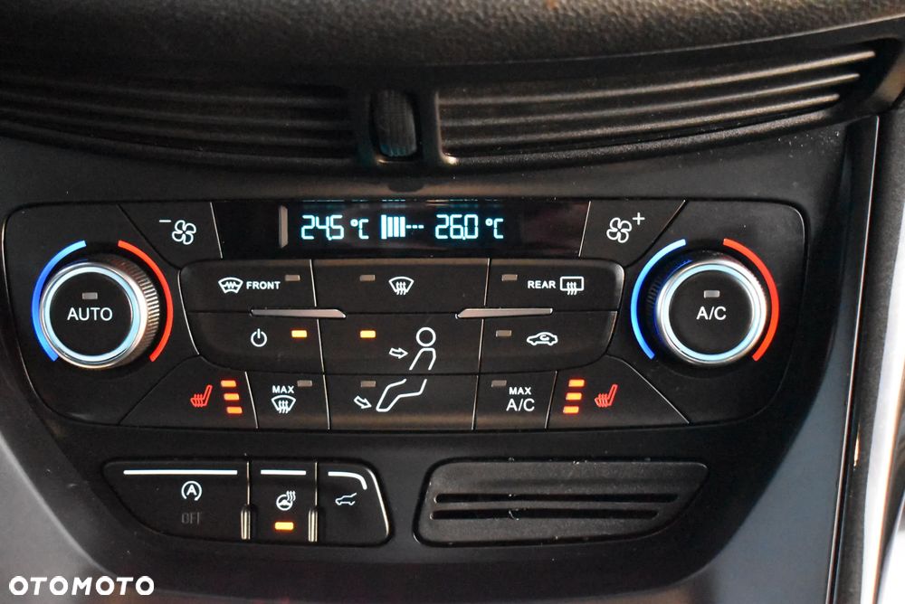Ford Kuga 2.0 TDCi AWD Titanium - 34