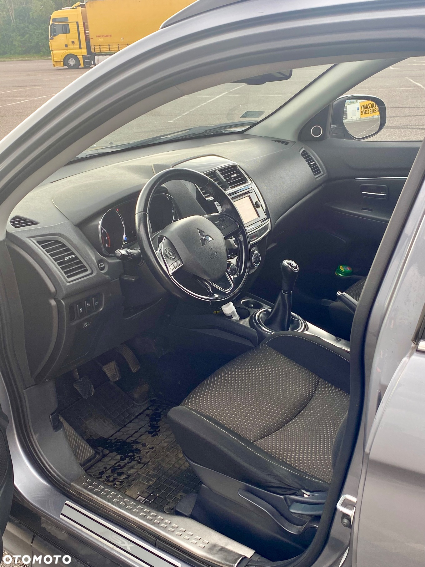 Mitsubishi ASX - 11