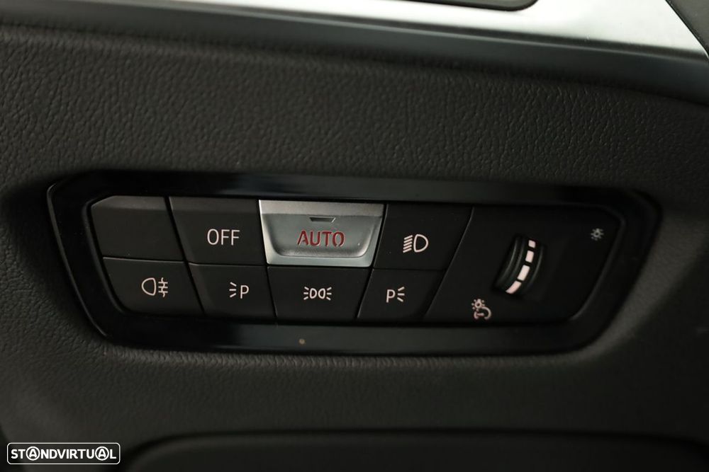 BMW i4 eDrive40 - 21