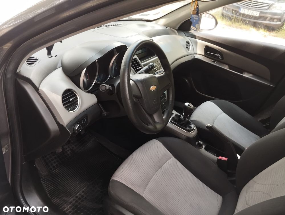 Chevrolet Cruze - 3