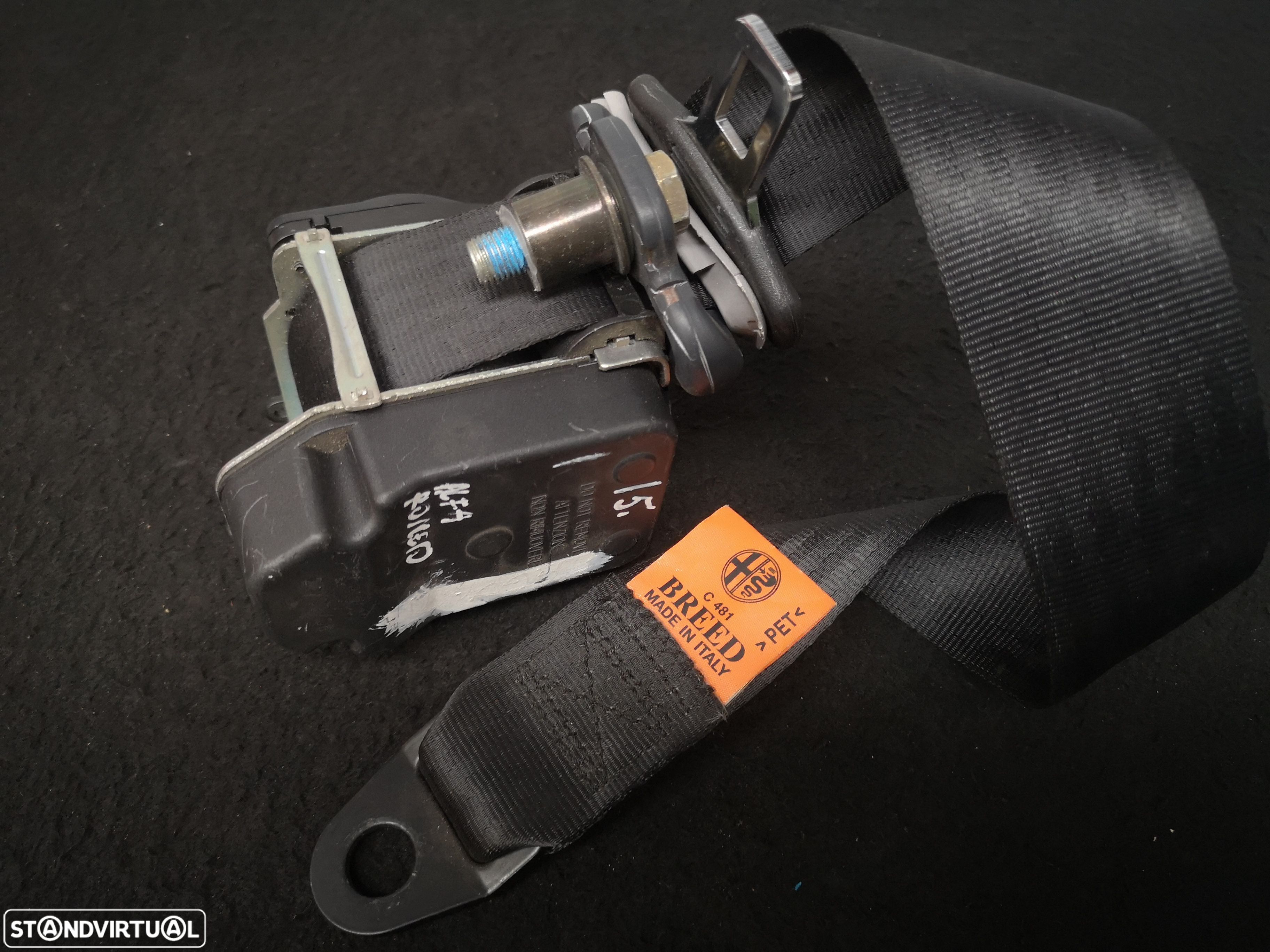 Cinto de Segurança traseira esquerda alfa romeo GT 2005+ - 1