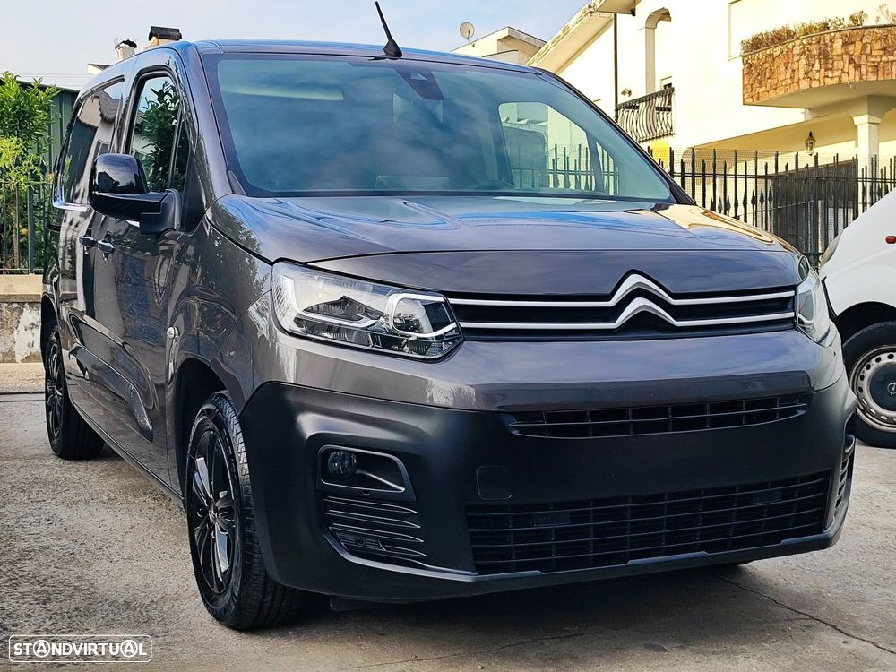 Citroën Berlingo 3 lug Automática 130 CV full extras - 2