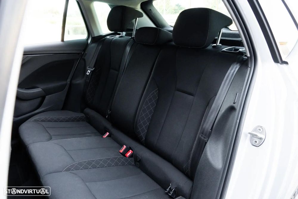 Skoda Kamiq 1.0 TSI Style DSG - 22