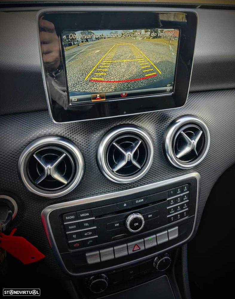 Mercedes-Benz A 180 d 7G-DCT AMG Line - 6