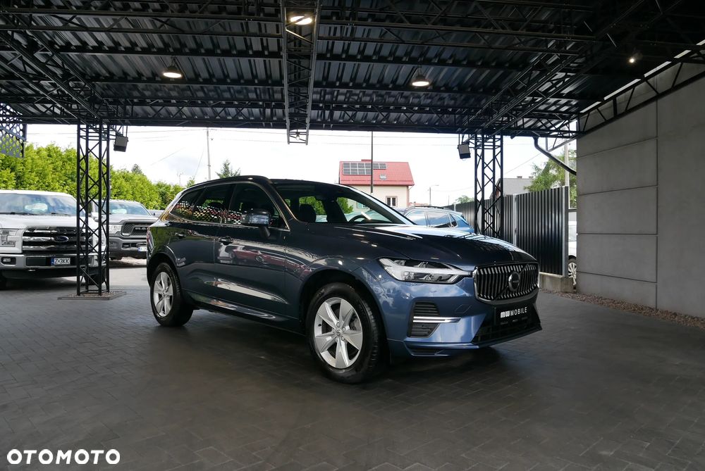 Volvo XC 60 B4 D Momentum Pro - 2