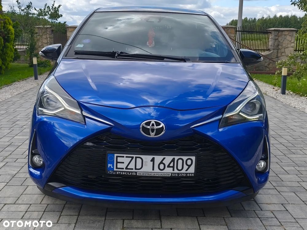 Toyota Yaris Hybrid 100 Premium EU6 - 15