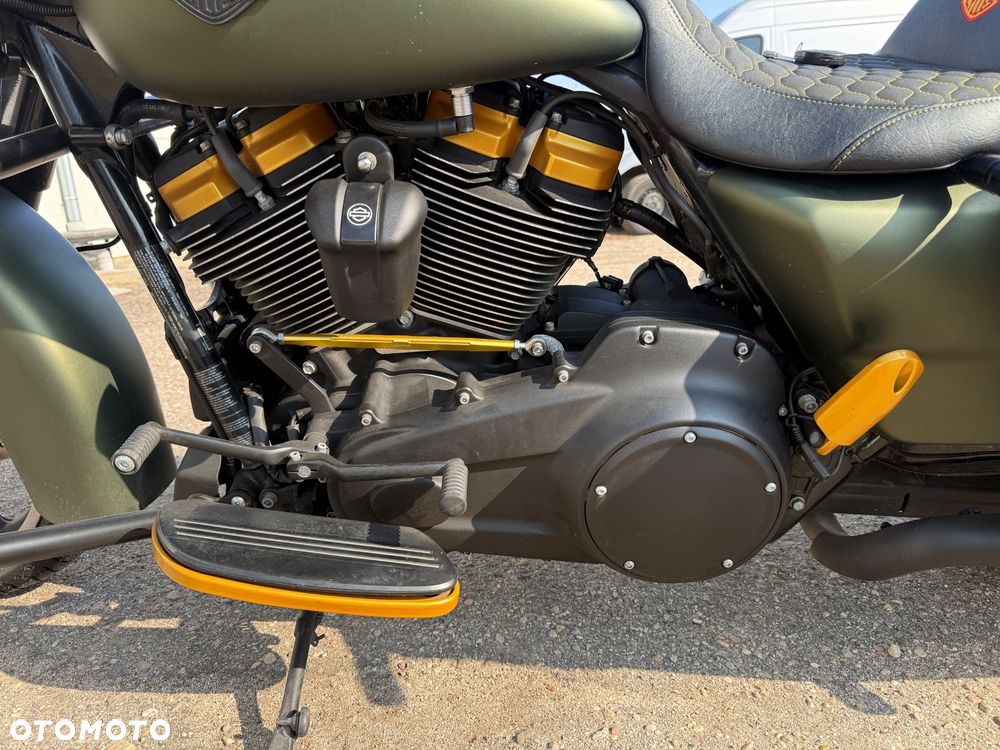Harley-Davidson Touring Street Glide - 9