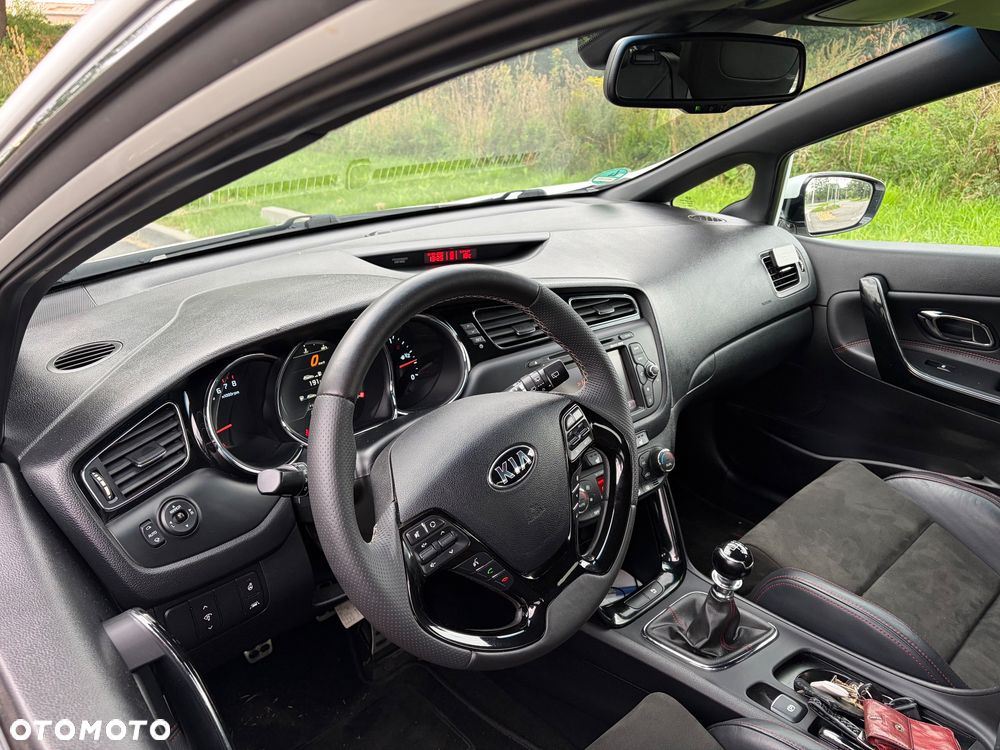 Kia Ceed 2015 photo 4