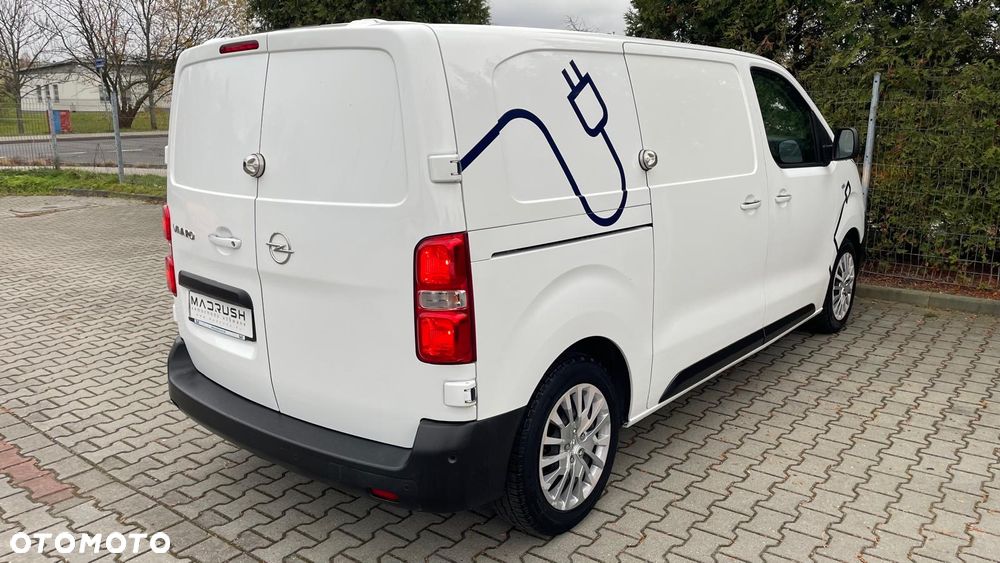 Opel Vivaro - 10