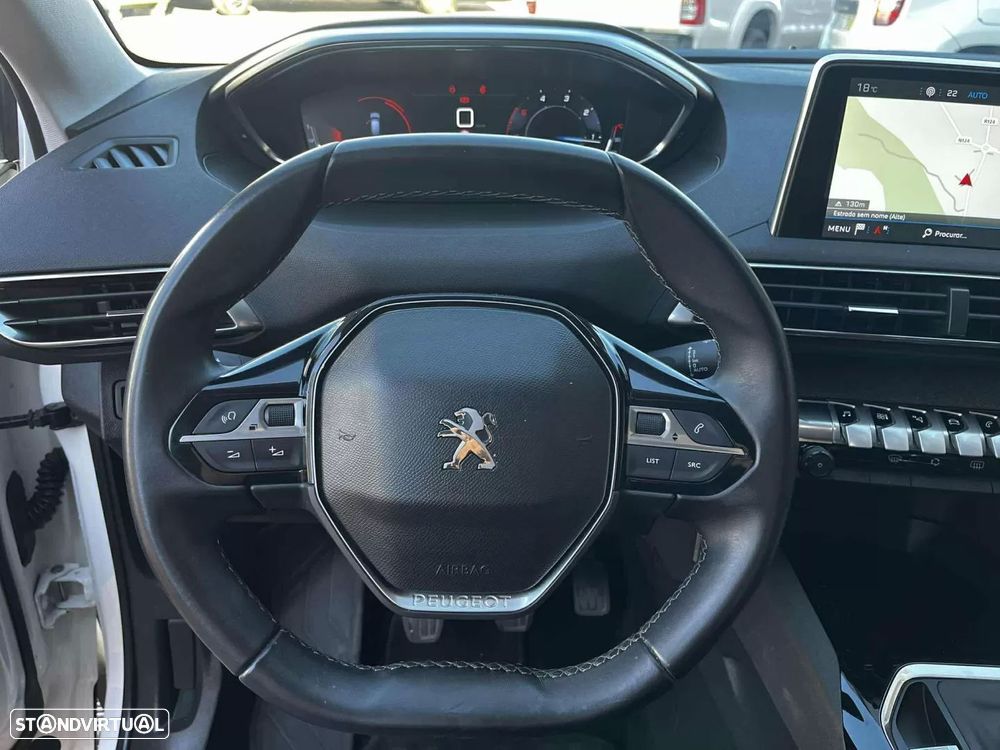 Peugeot 3008 1.5 BlueHDi Allure - 4