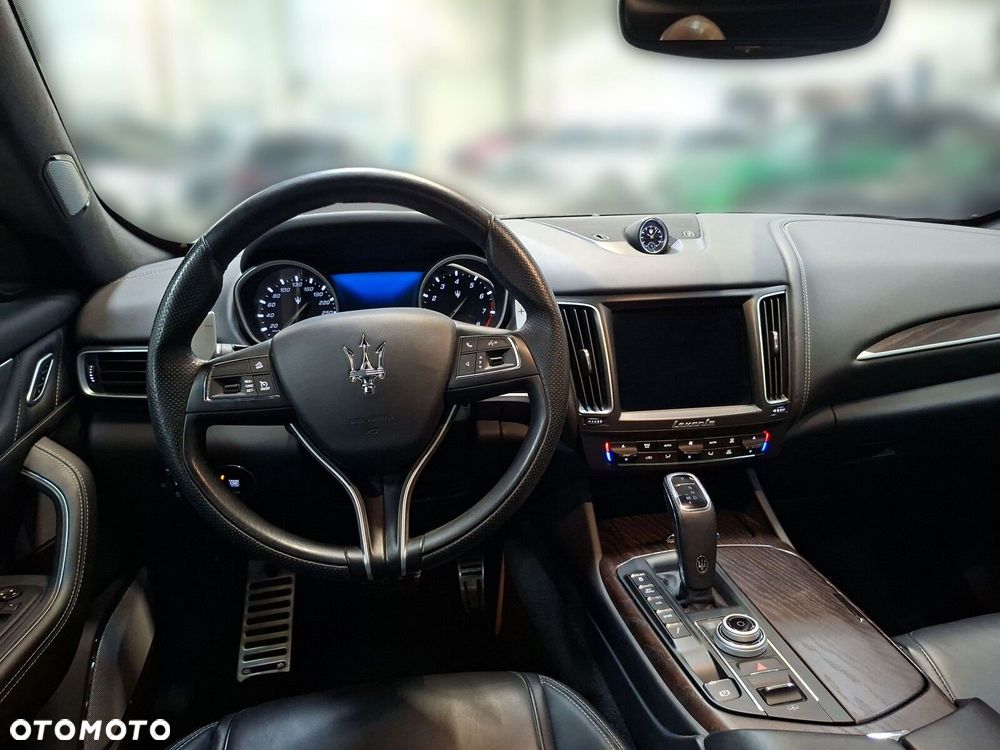 Maserati Levante - 15