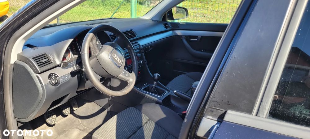 Audi A4 Limousine 2.0 TDI - 4