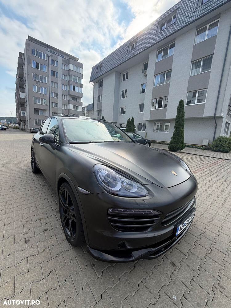 Porsche Cayenne - 2