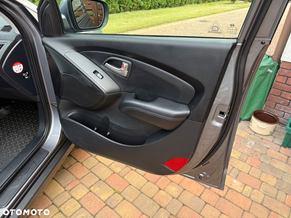 Hyundai ix35 2.0 CRDi 4WD Premium - 27