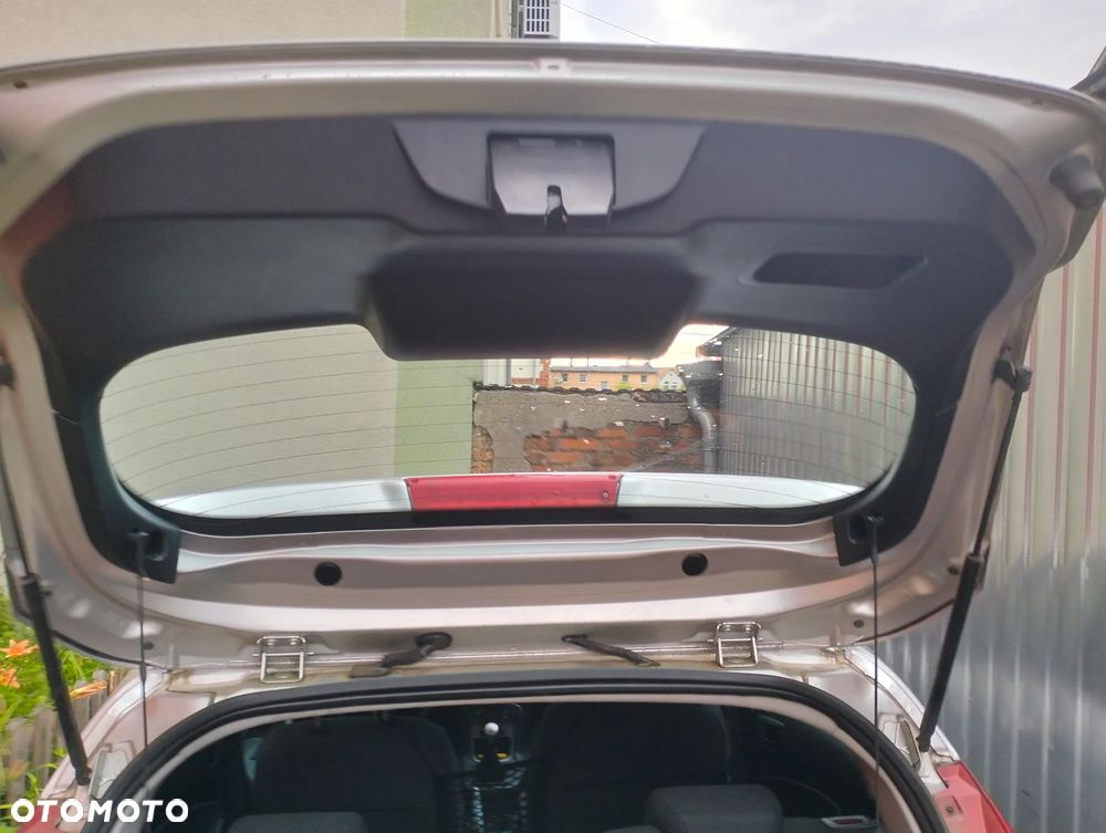 Ford Fiesta - 10