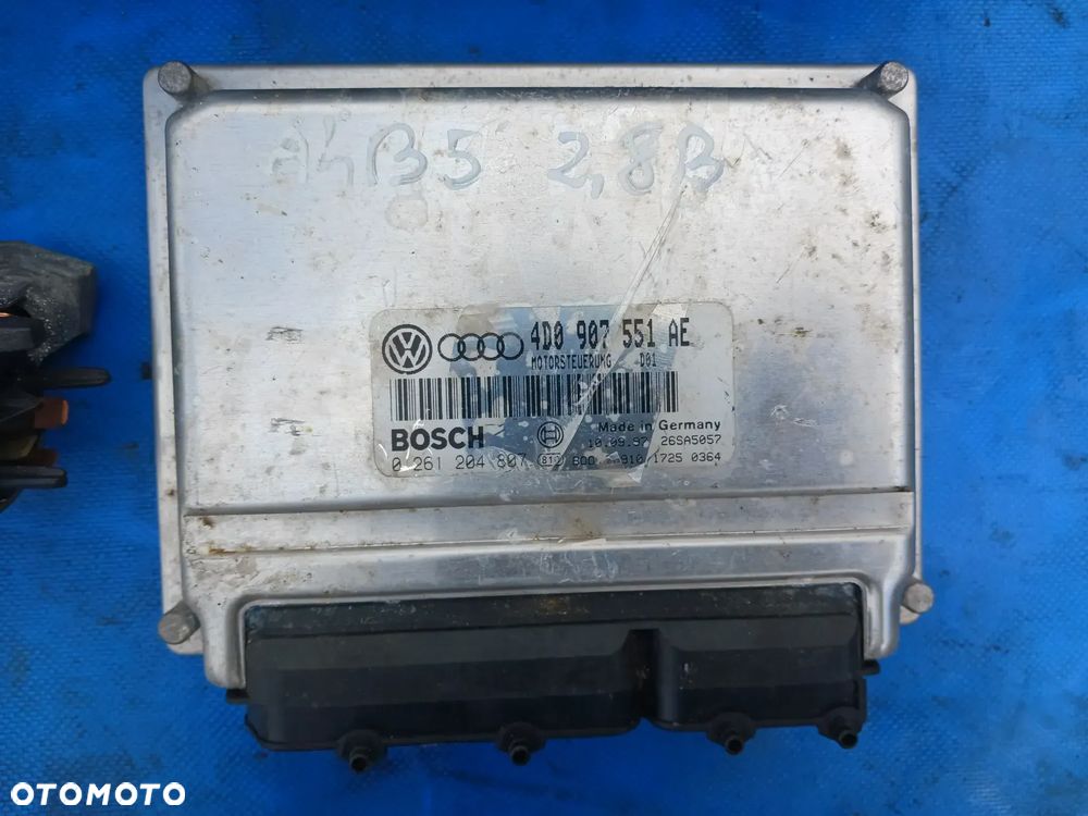 Zestaw startowy do odpalenia Audi A4 B5 2.8B Sterownik silnika 4D0907551AE Licznik 8D0919861C Stacyjka kluczyk - 3