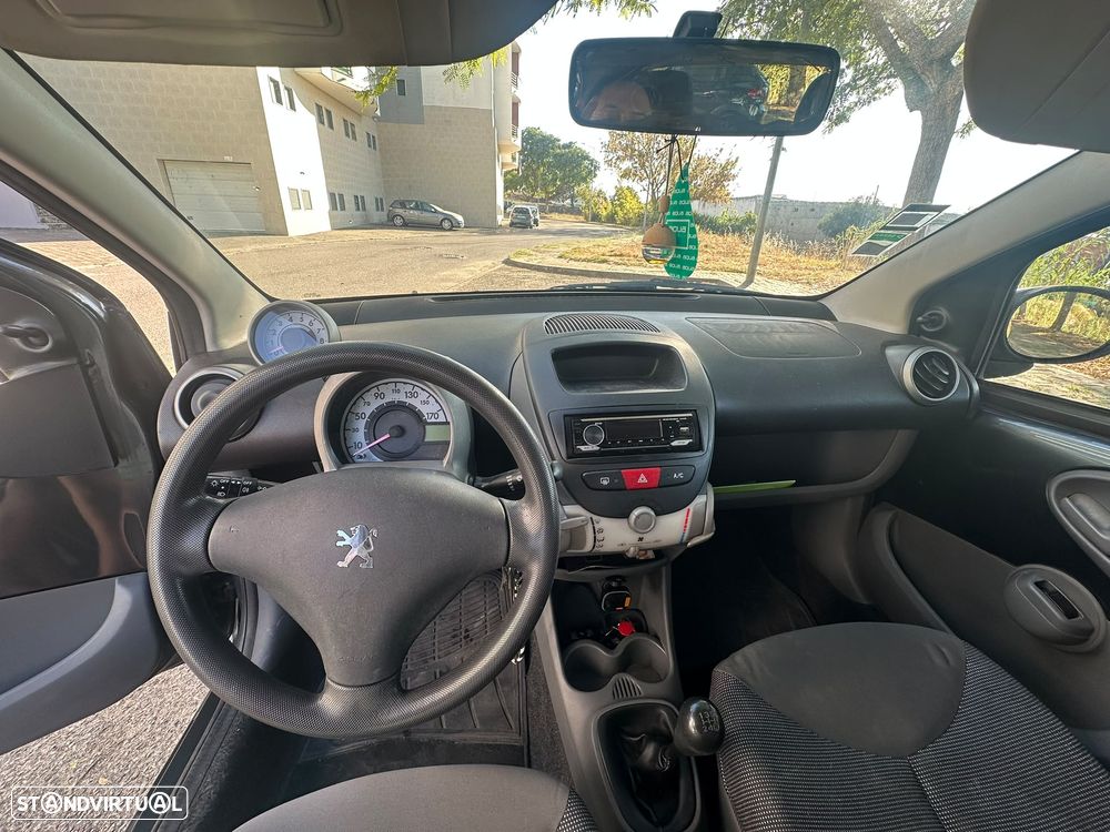 Peugeot 107 1.0 Urban - 8
