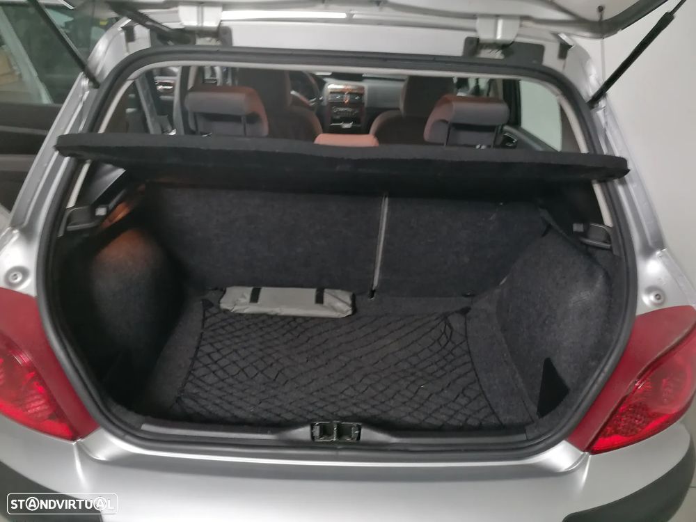 Peugeot 307 1.4 HDi Premium - 12