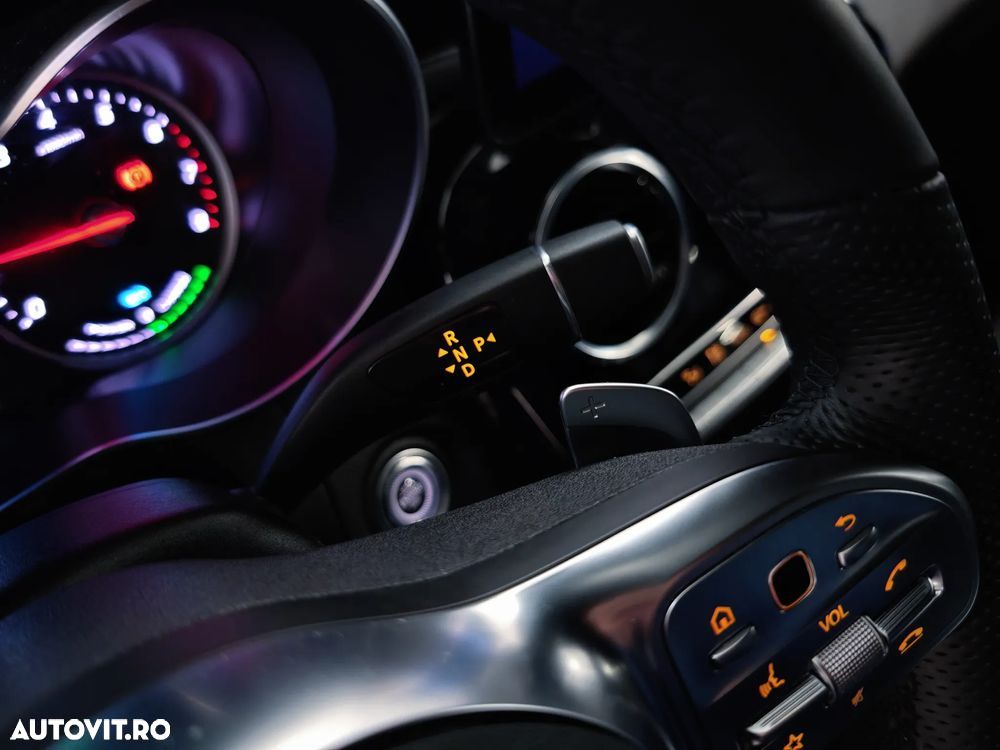 Mercedes-Benz GLC 300 e 4MATIC - 14