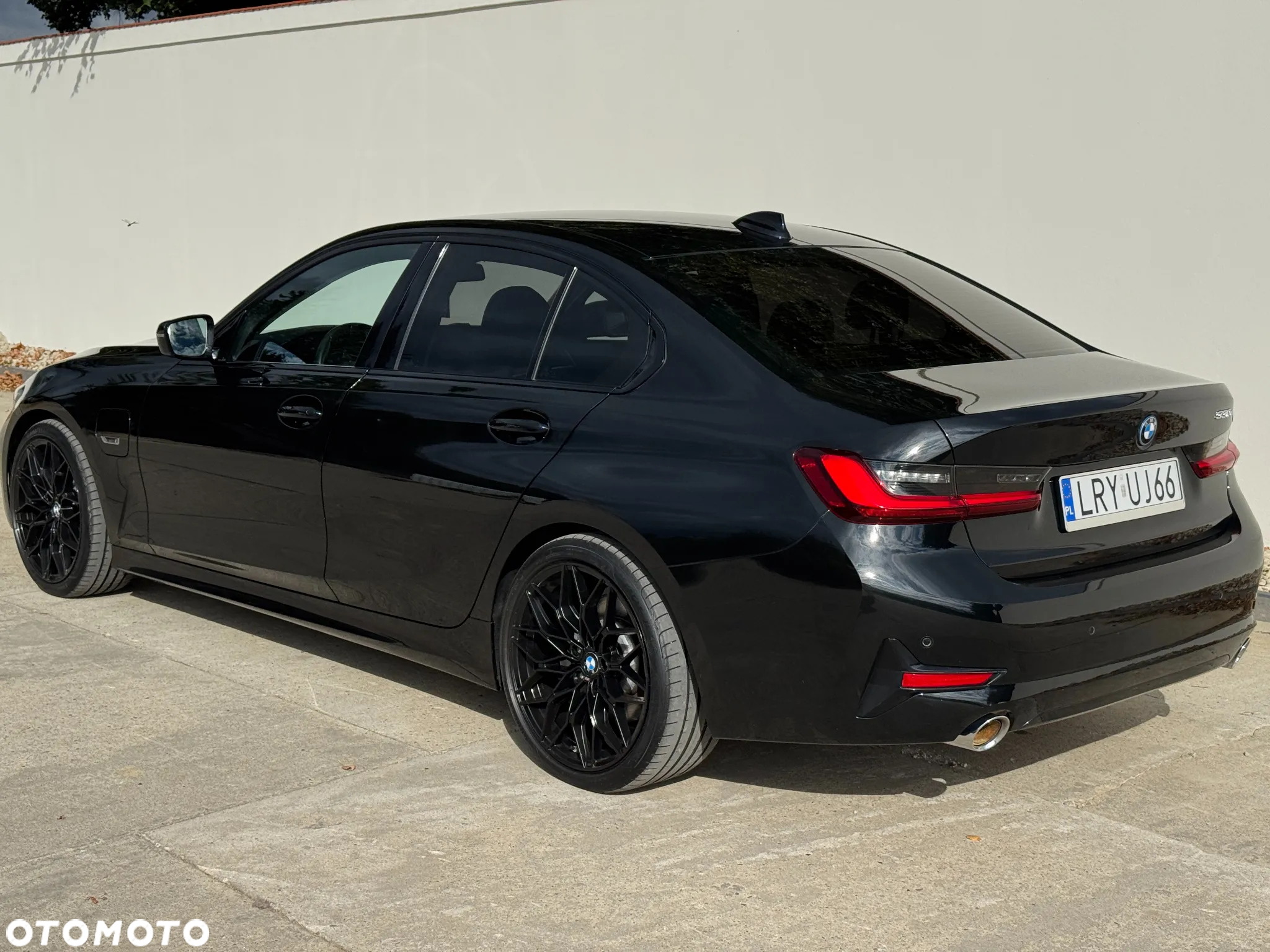 BMW Seria 3 330e Sport Line - 18
