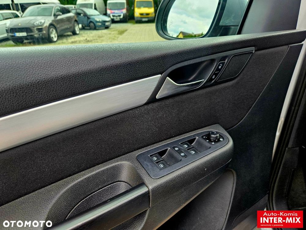 Volkswagen Sharan - 25