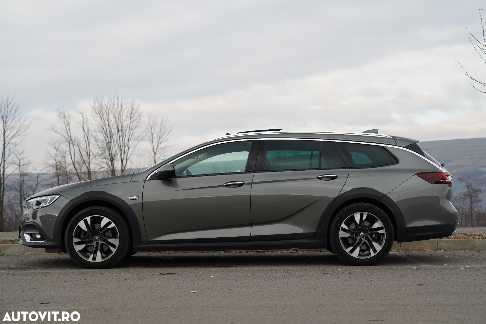 Opel Insignia Sport Tourer 2.0 CDTI Start/Stop 4X4 Country Tourer Exclusive Aut. - 24