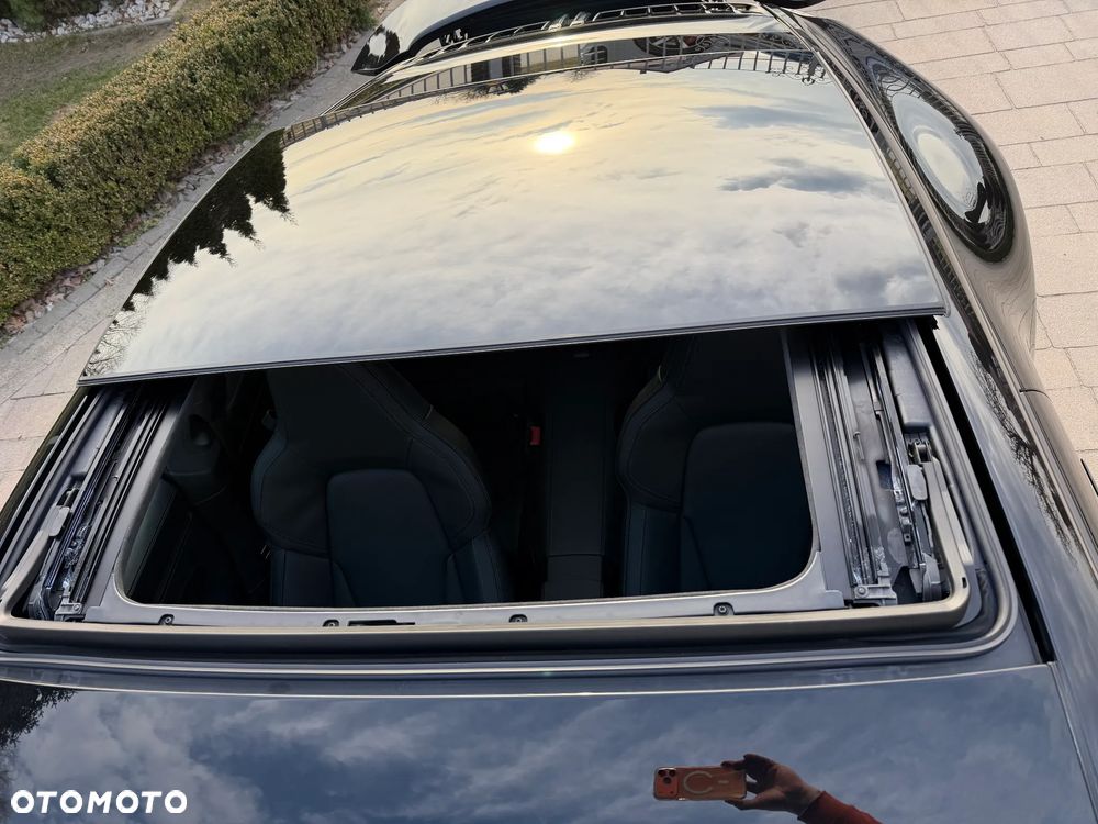 Porsche 911 Carrera GTS PDK - 18