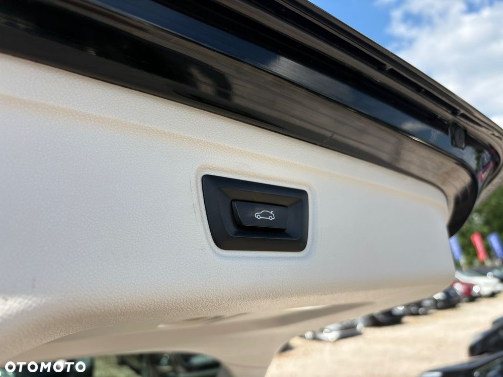 BMW Seria 3 318d - 19