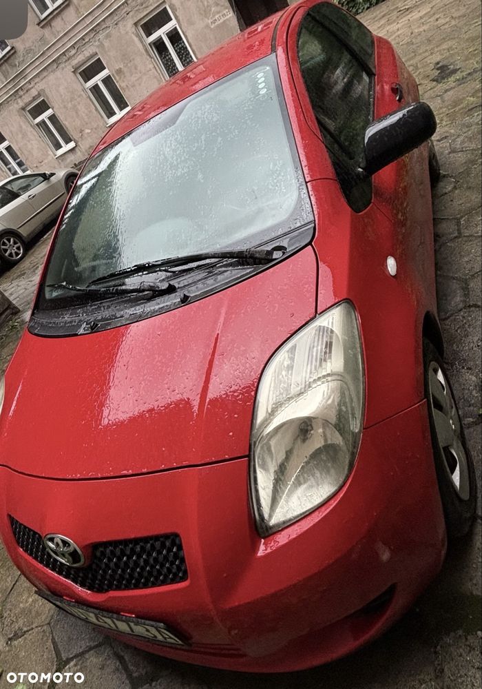 Toyota Yaris 1.0 Luna - 1