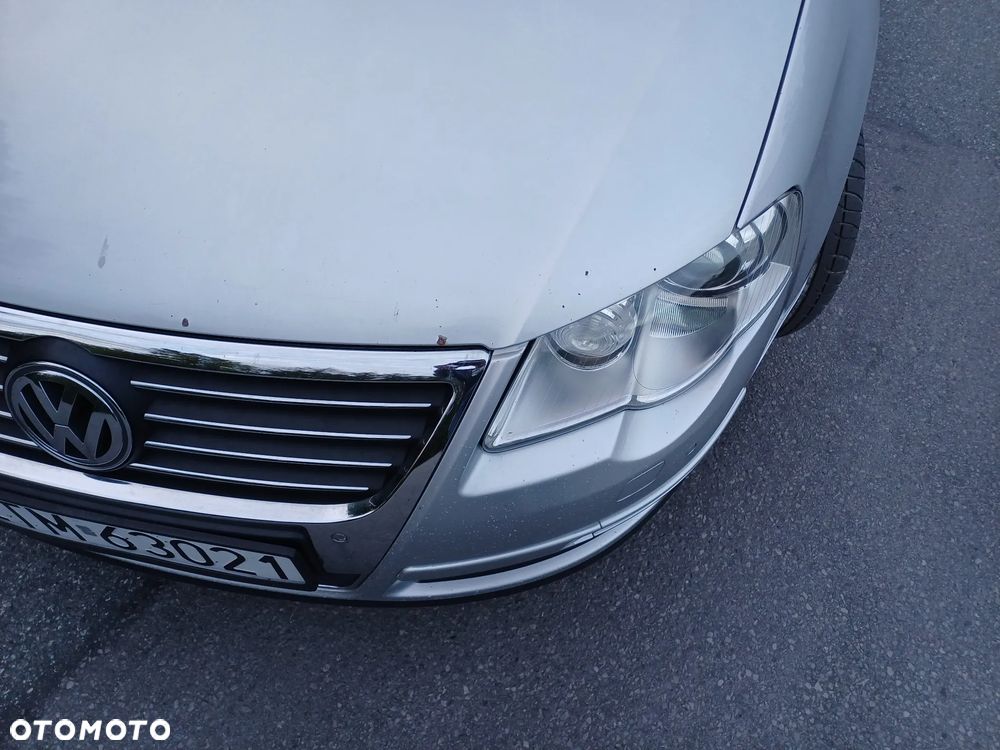 Volkswagen Passat 2.0 TDI DPF Highline - 8