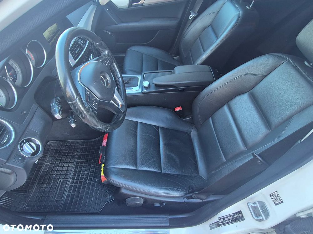 Mercedes-Benz Klasa C 350 CDI DPF (BlueEFFICIENCY) 7G-TRONIC Avantgarde - 26