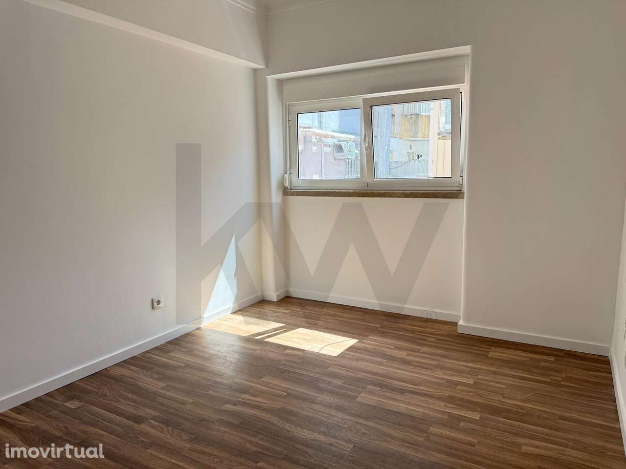 Apartamento T1 com Terraço na Rua Ferreira Borges - Grande imagem: 4/27