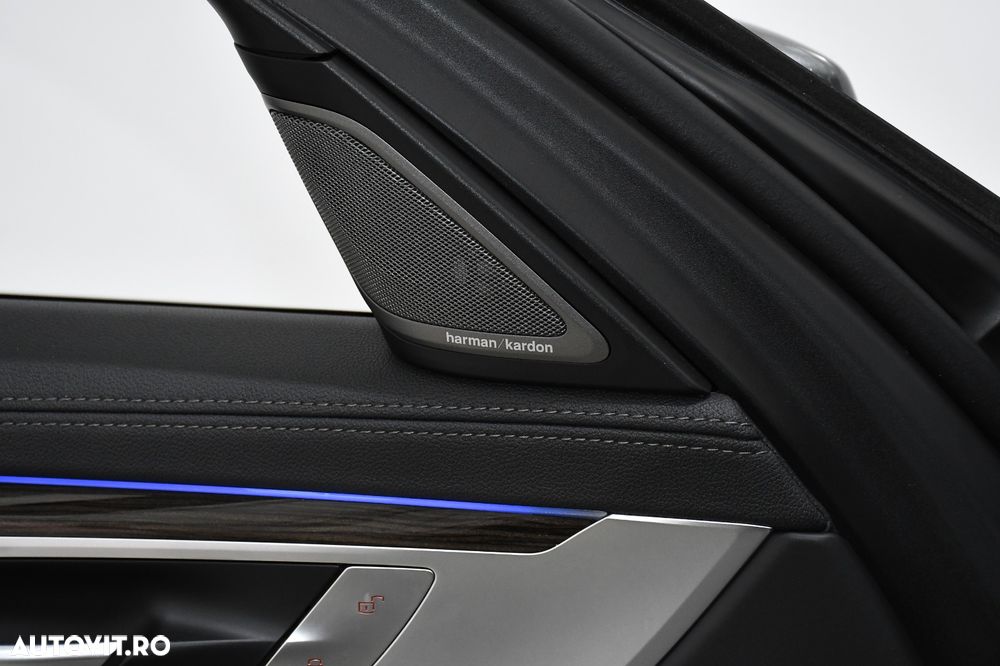 BMW Seria 7 740Li xDrive - 31
