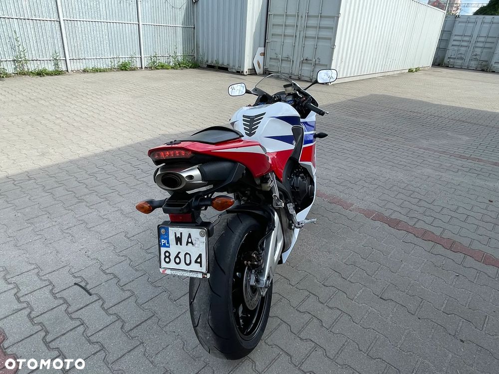 Honda CBR - 14