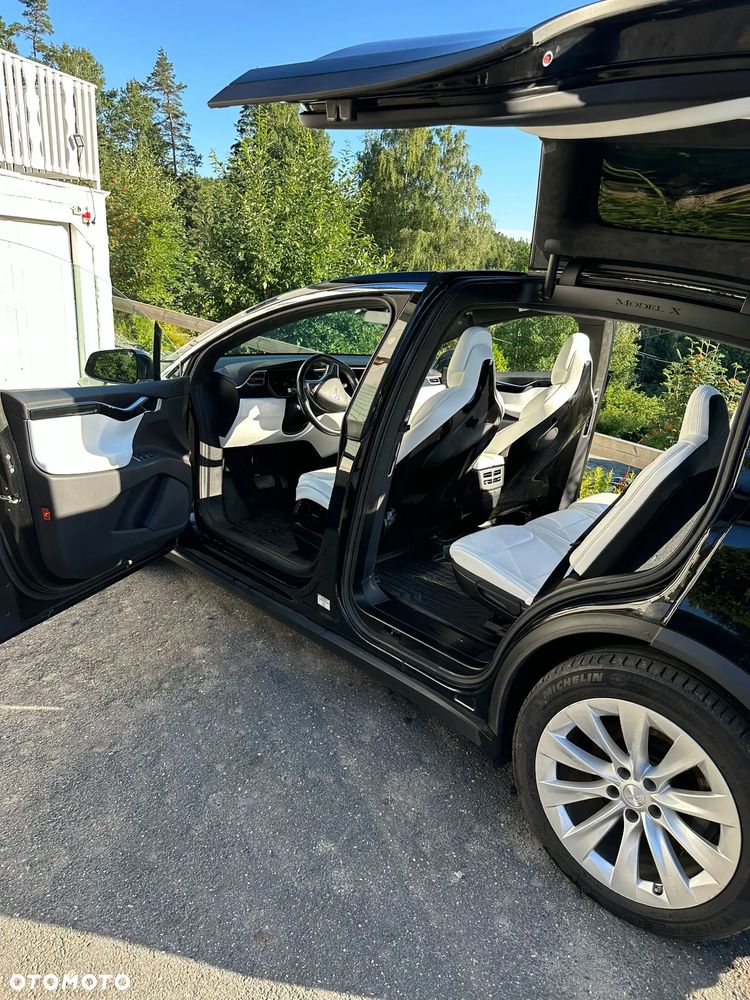 Tesla Model X Long Range Plus - 3
