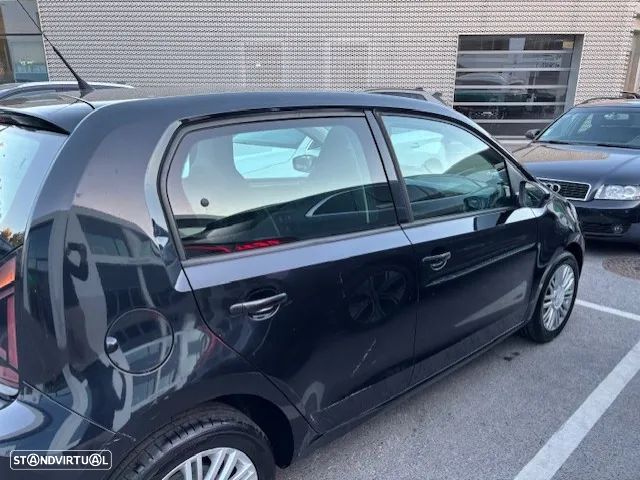 VW Up! - 5