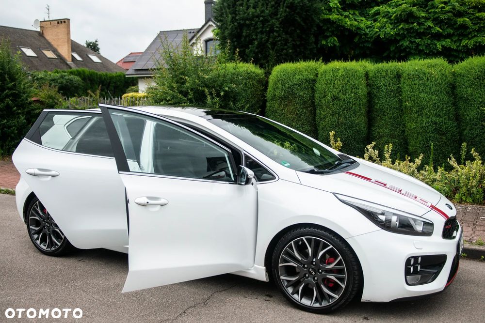 Kia Ceed 1.6 T-GDI GT - 7