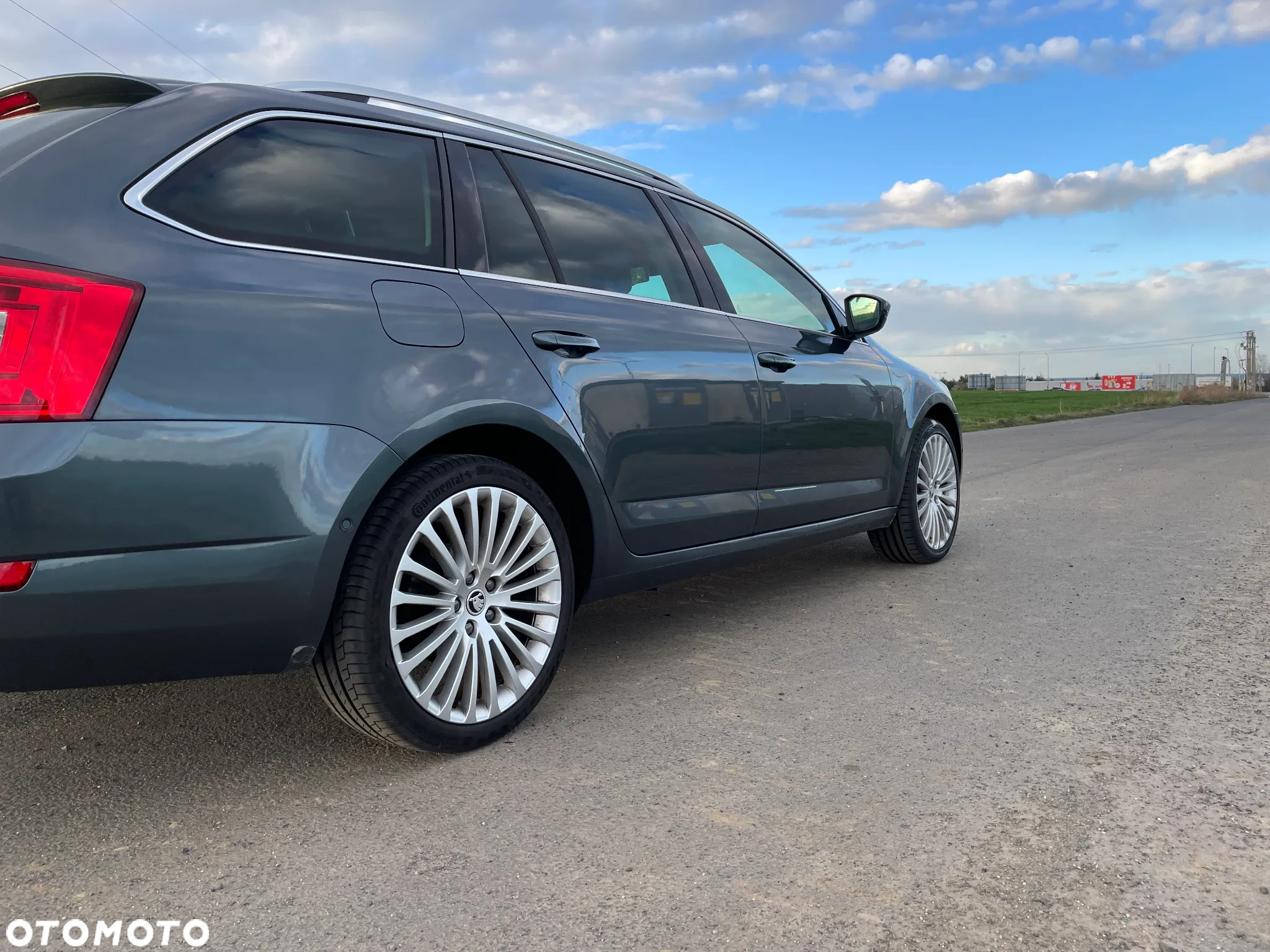 Skoda Octavia Combi 2.0 TDI Green tec DSG Elegance - 15